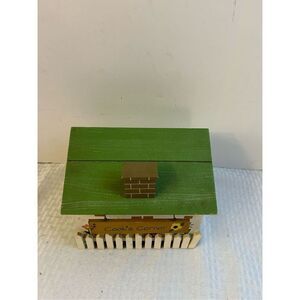 Wooden Cooks Corner Birdhouse shaped recipe keeper section‎ divider 7"x 5.5"x6"